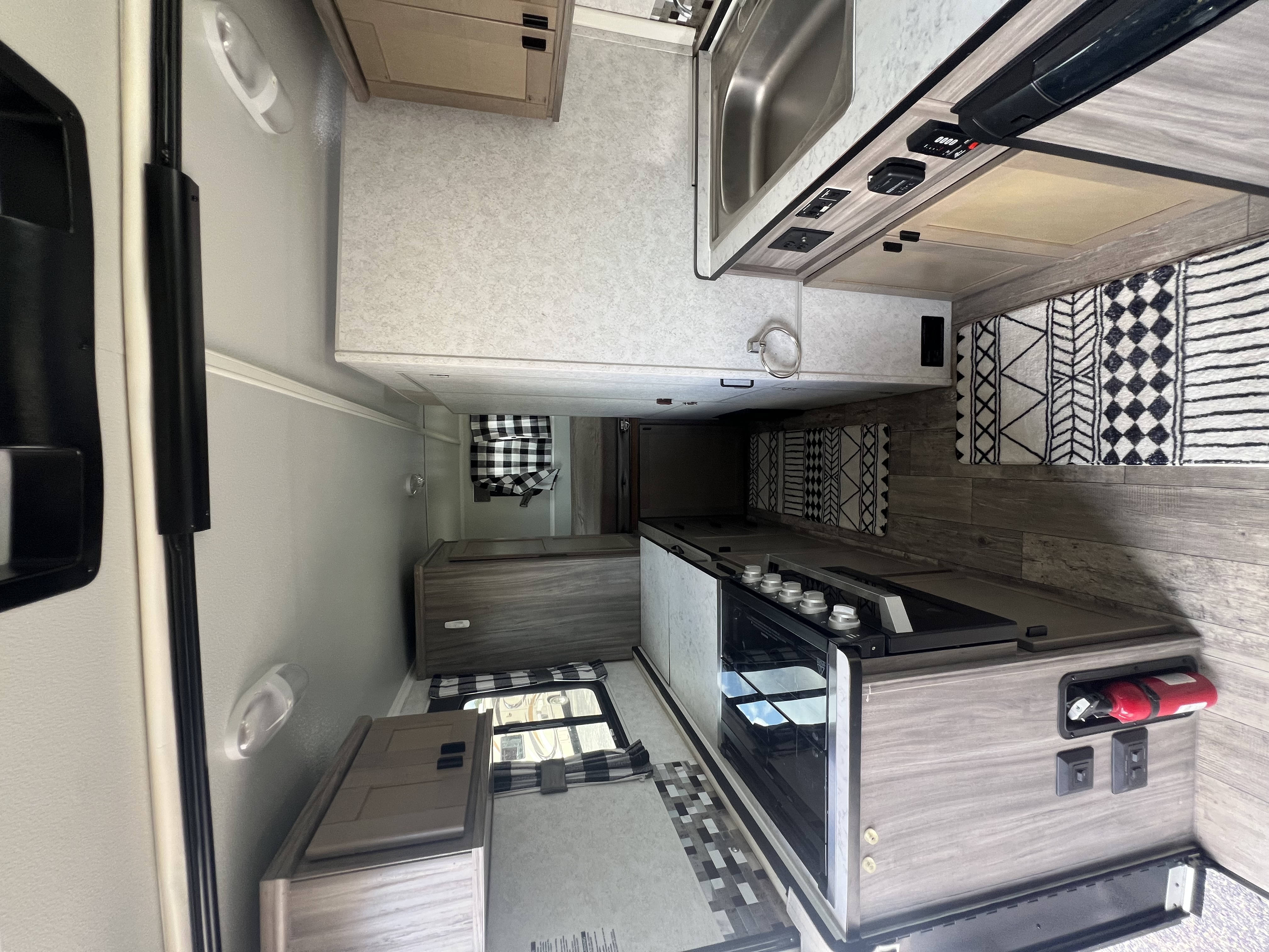 2021 TrailManor 2720 Series Travel Trailer